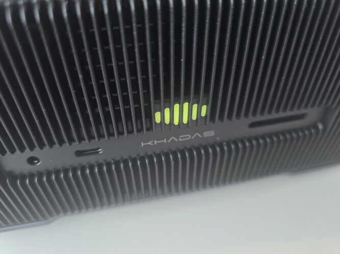 Khadas Mind Graphics 리뷰: NVIDIA GeForce RTX 4060 Ti 덕분에 미니 PC를 레이싱 괴물로 바꿔주는 GPU 스테이션! 13 20241203 103830